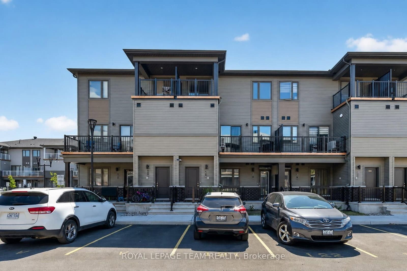 218 Parnian Private, Ottawa, ON