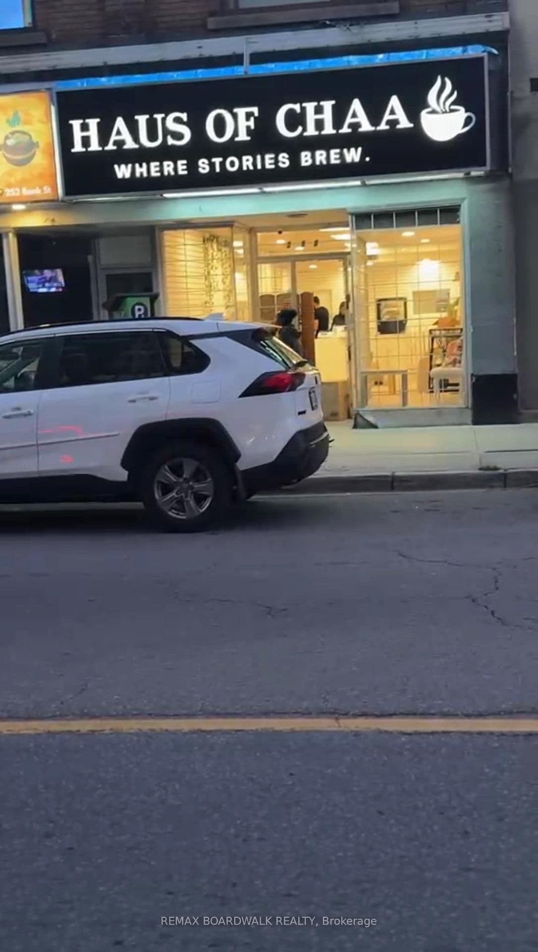 250 Bank Street, Ottawa, ON