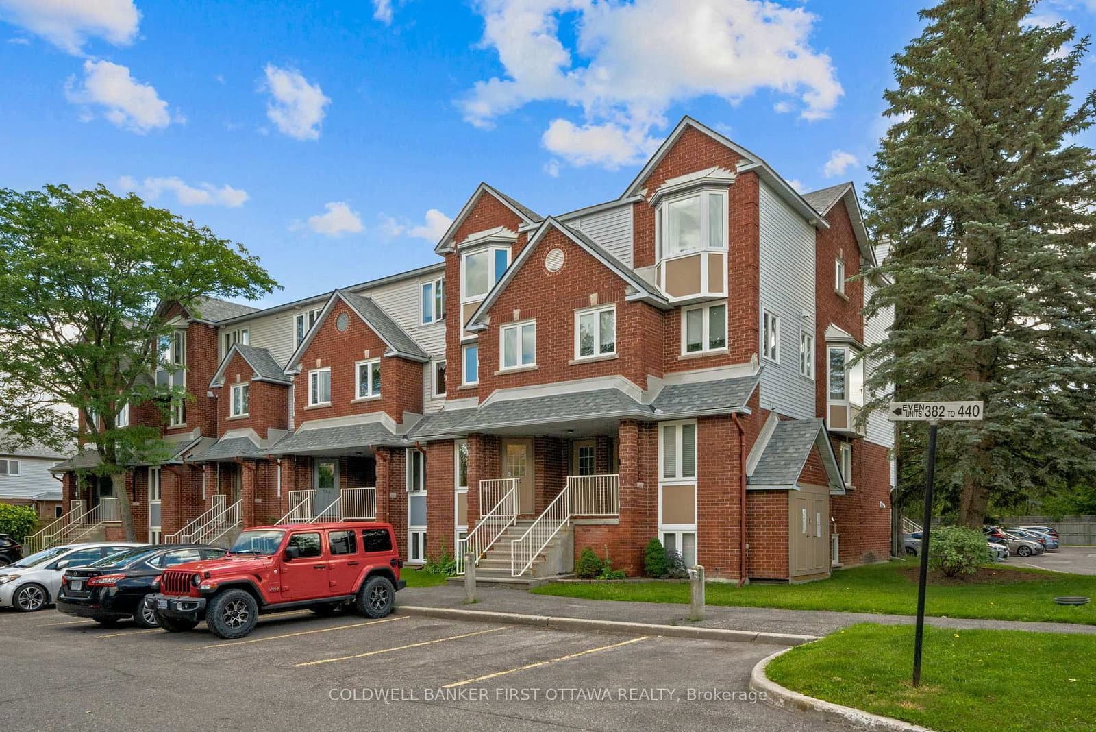 386 Briston Private, Ottawa, ON