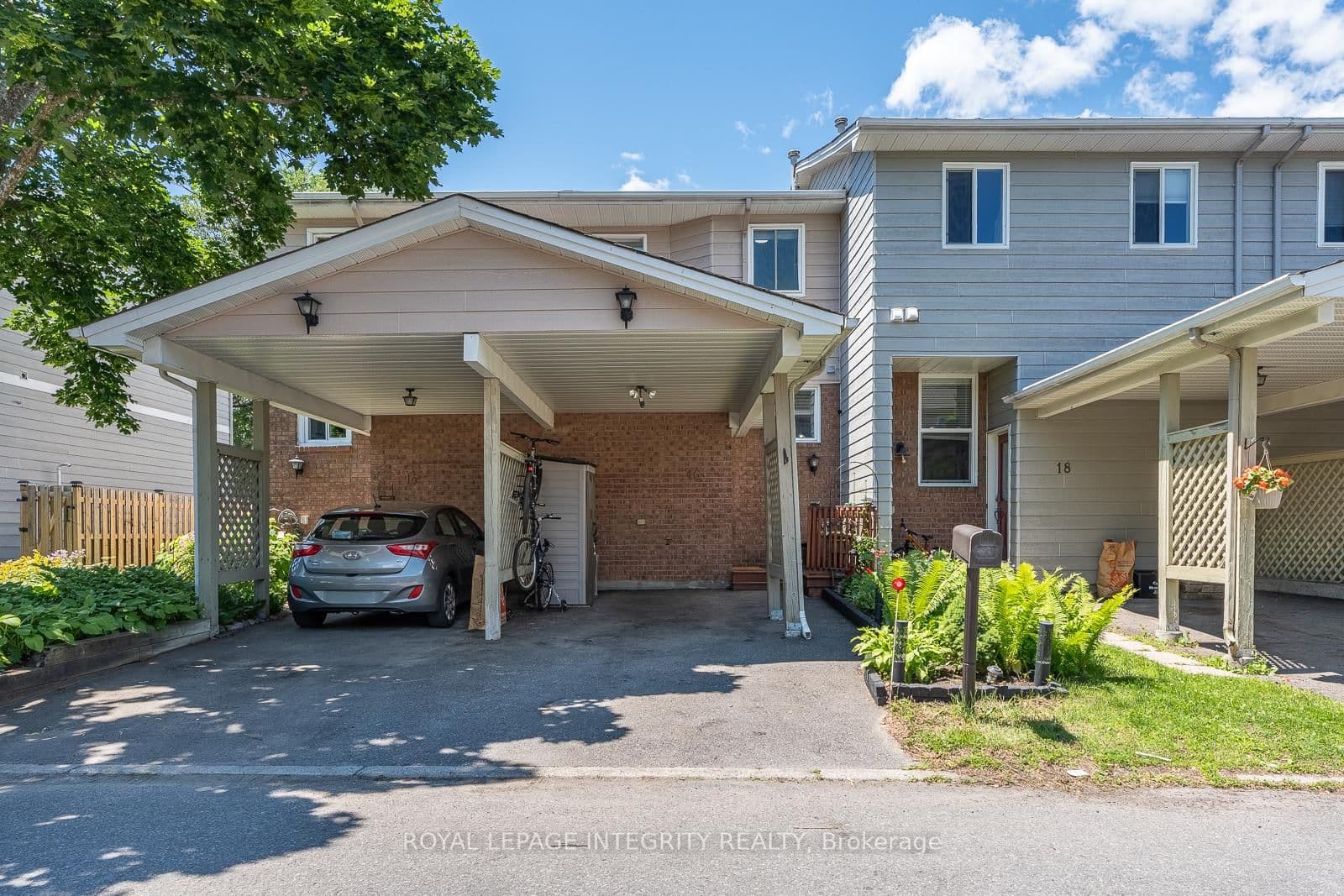 16 Stamford Private, Ottawa, ON