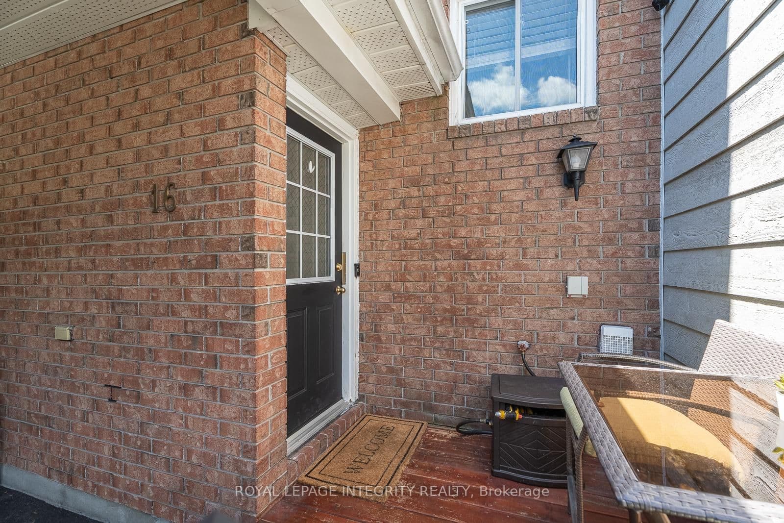 16 Stamford Private, Ottawa, ON — photo 3