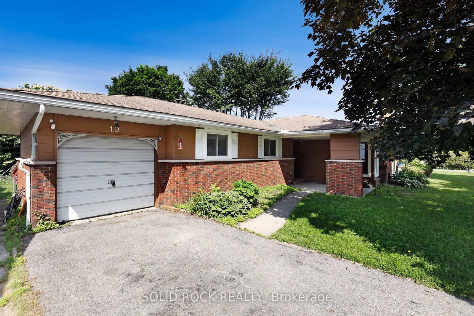 10 Orr Street, Barrhaven, ON