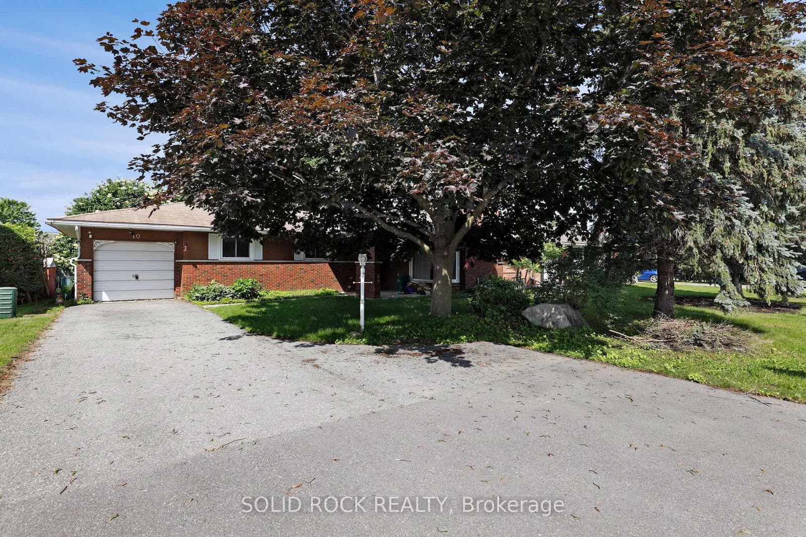 10 Orr Street, Barrhaven, ON — photo 2