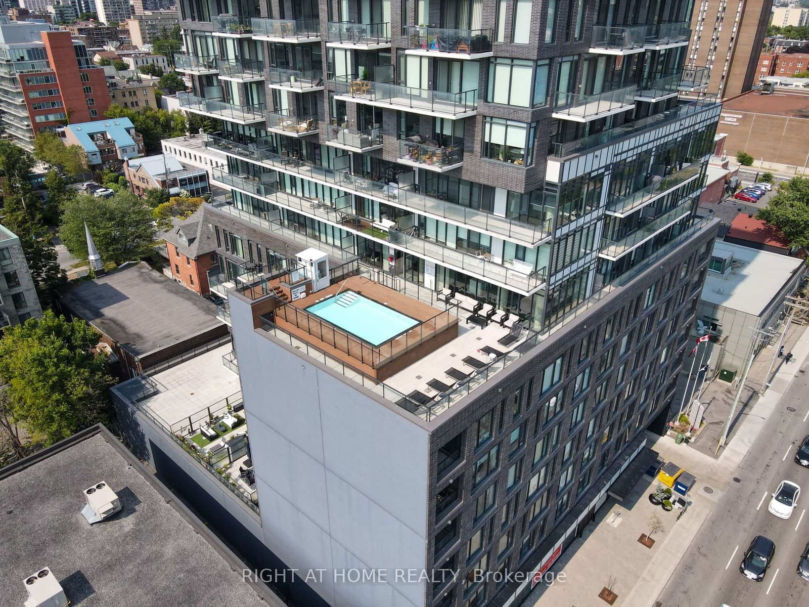 1804 - 203 Catherine Street, Ottawa, ON — photo 2