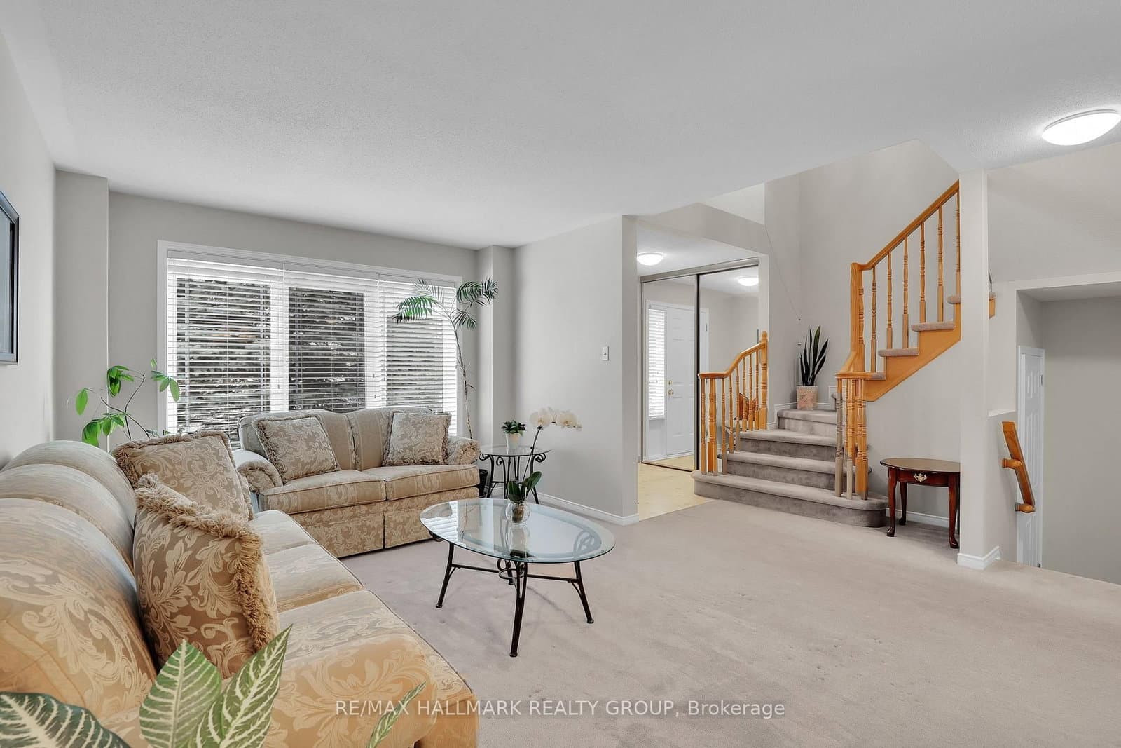 634 Aquaview Drive, Ottawa, ON — photo 2