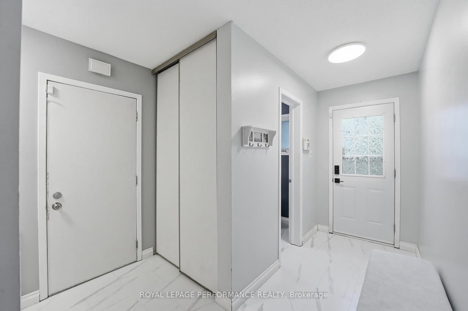 2208 Orient Park Drive, Ottawa, ON — photo 3