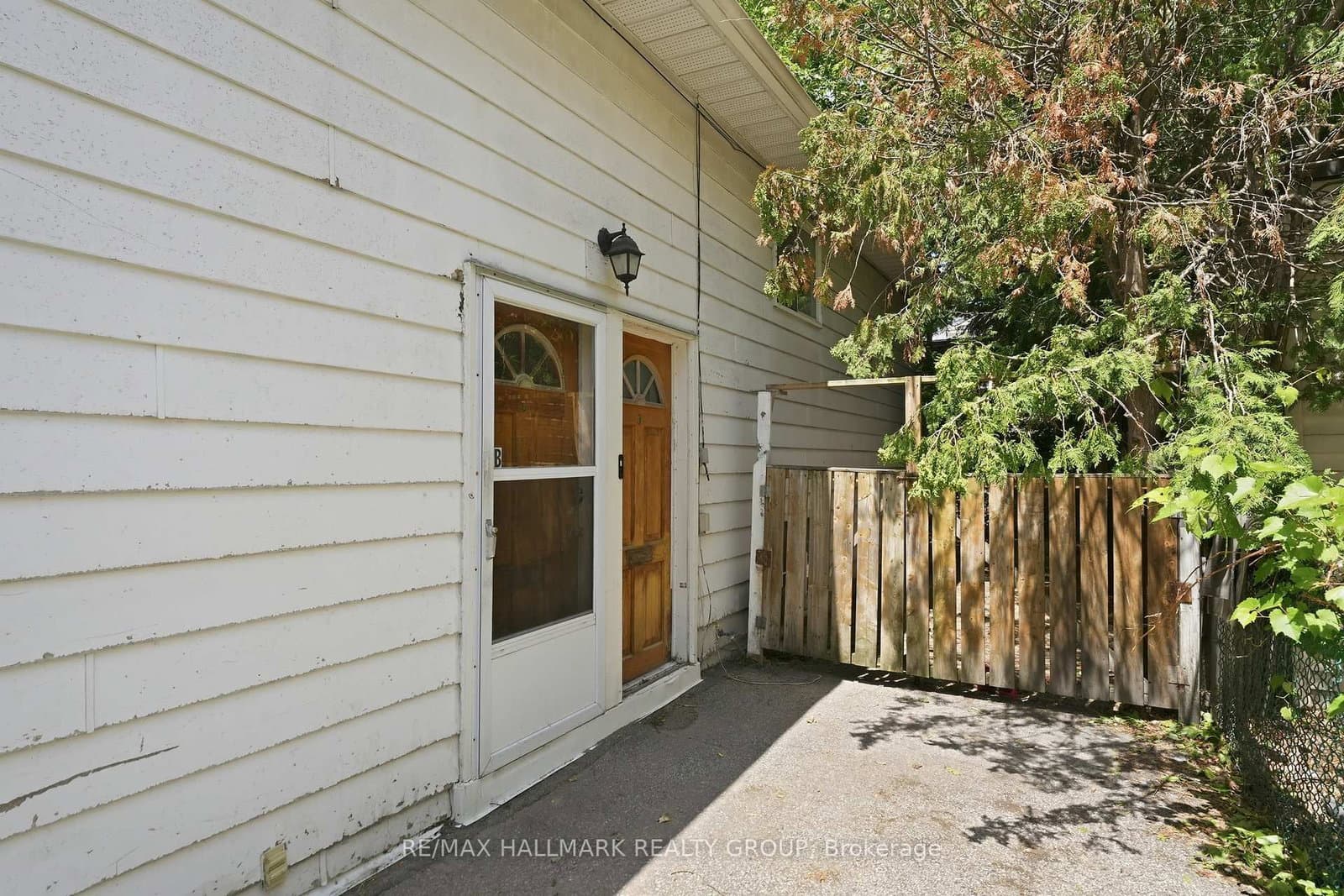 195 Deschamps Avenue, Ottawa, ON — photo 2