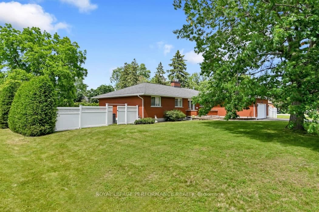 23 Elma Street, Ottawa, ON — photo 3