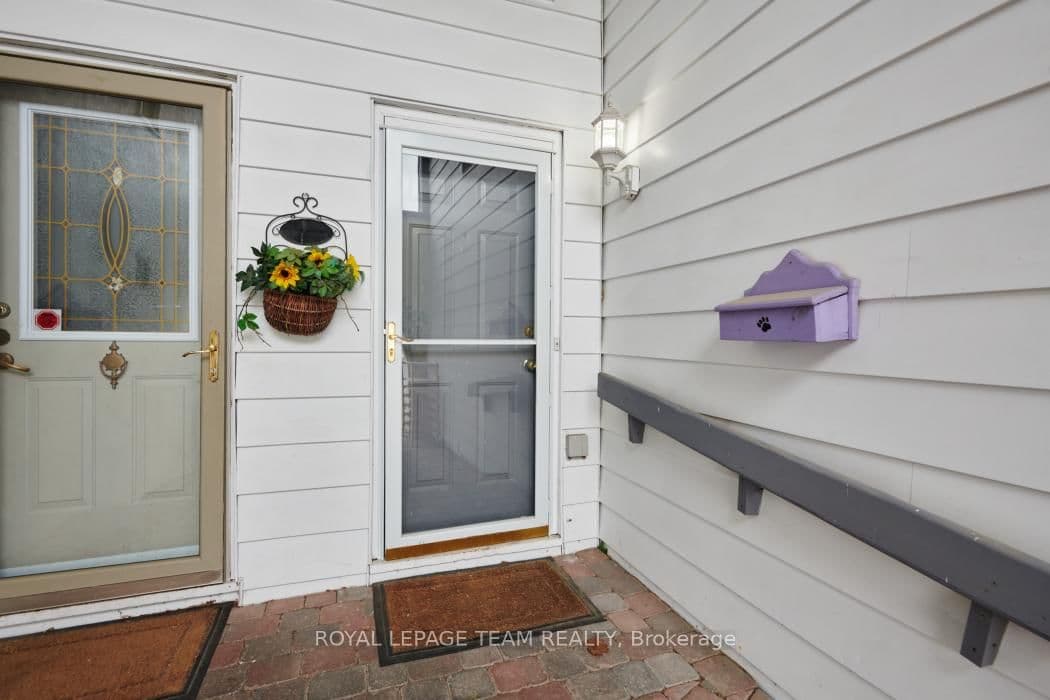 87 Grady Crescent, Ottawa, ON — photo 2