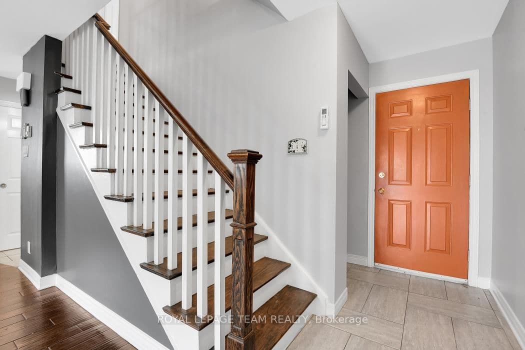 87 Grady Crescent, Ottawa, ON — photo 3