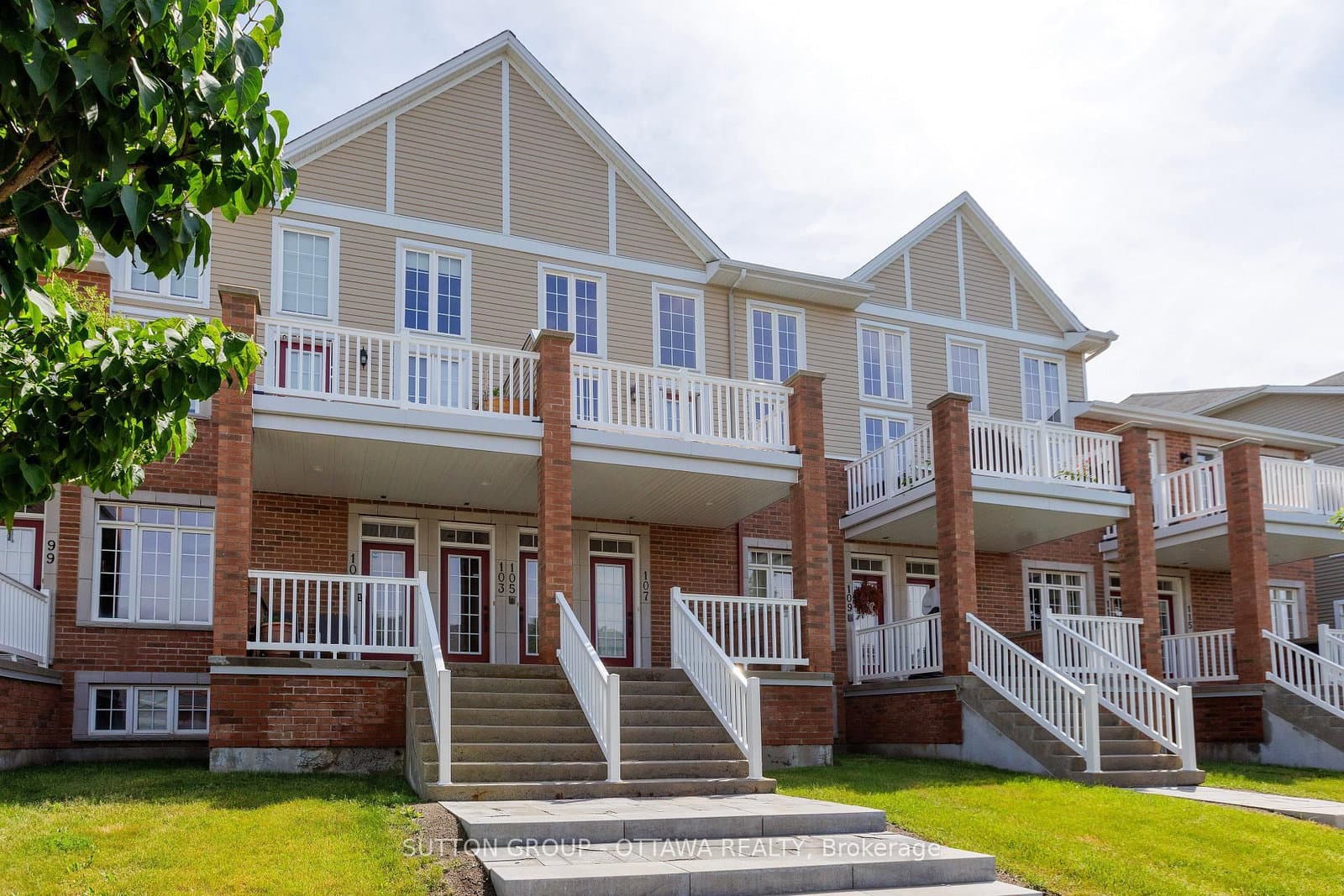 25 - 105 Eye Bright Crescent, Ottawa, ON