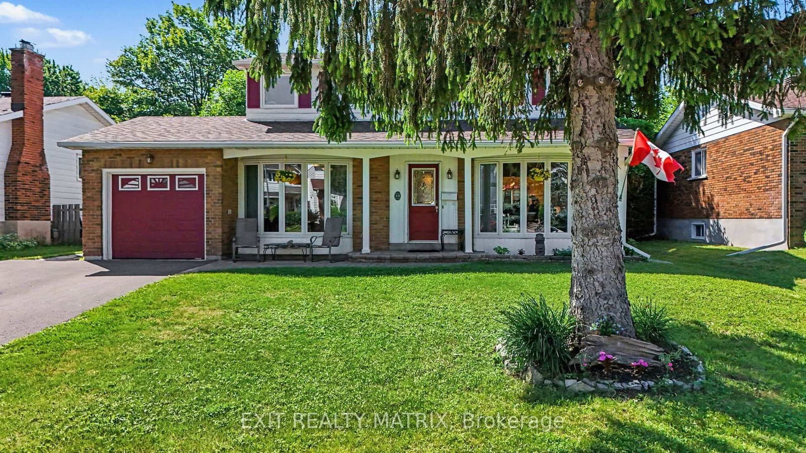 18 Highpark Crescent, Ottawa, ON