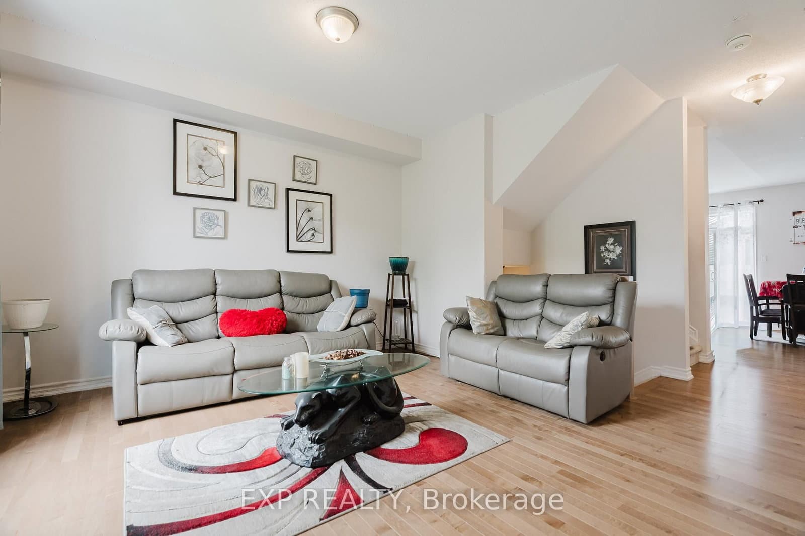 30 Coppermine Street, Ottawa, ON — photo 3