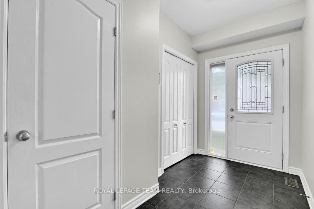87 SELHURST Avenue, Ottawa, ON — photo 3