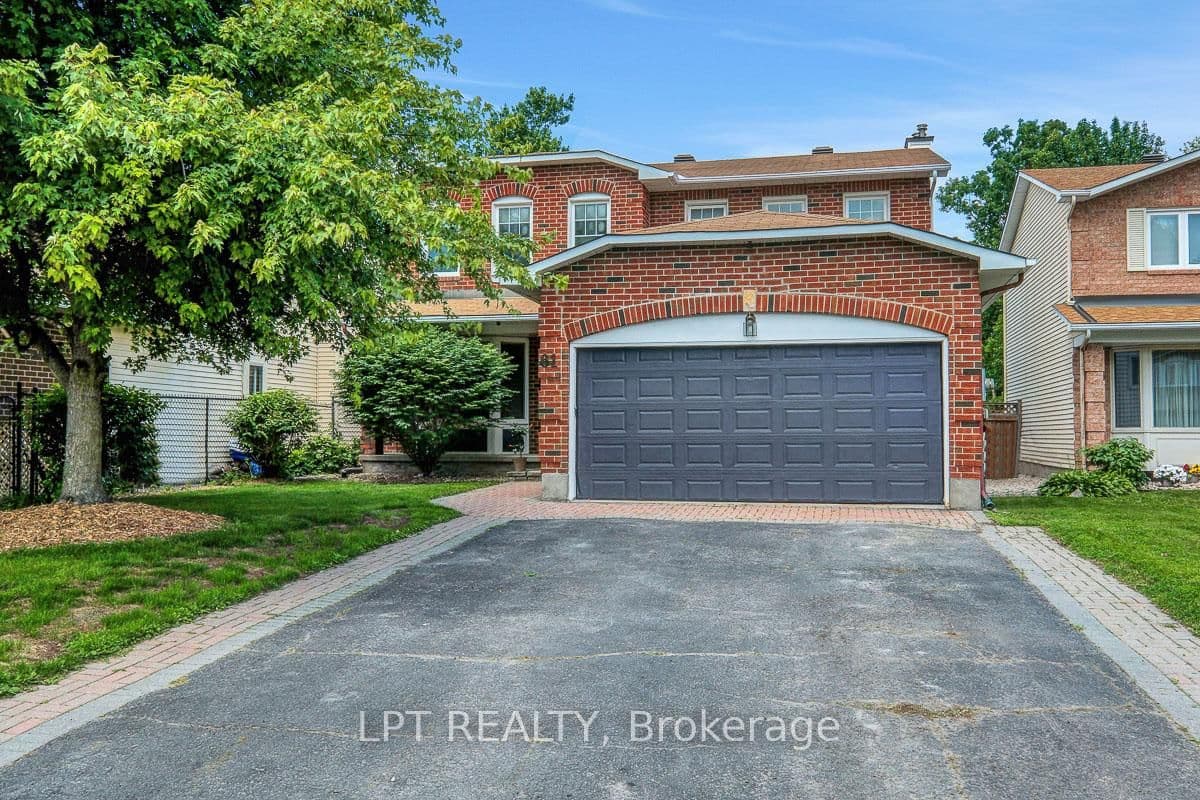 61 Shetland Way, Ottawa, ON