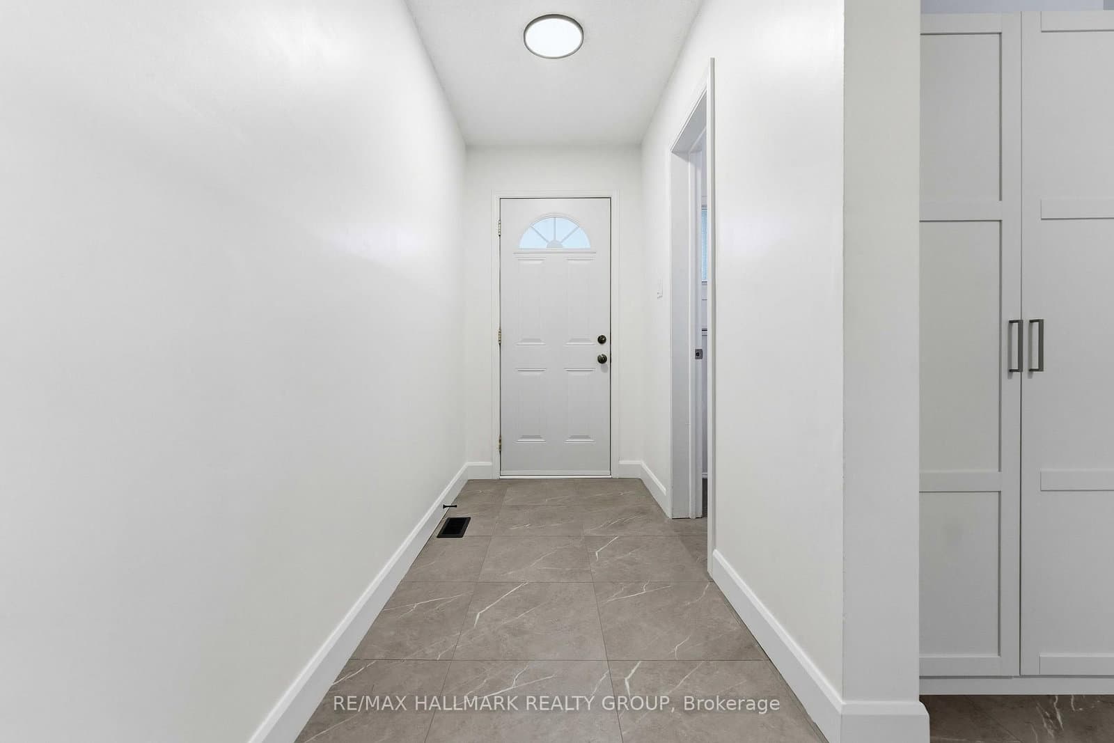 48 - 2202 Orient Park Drive, Ottawa, ON — photo 3