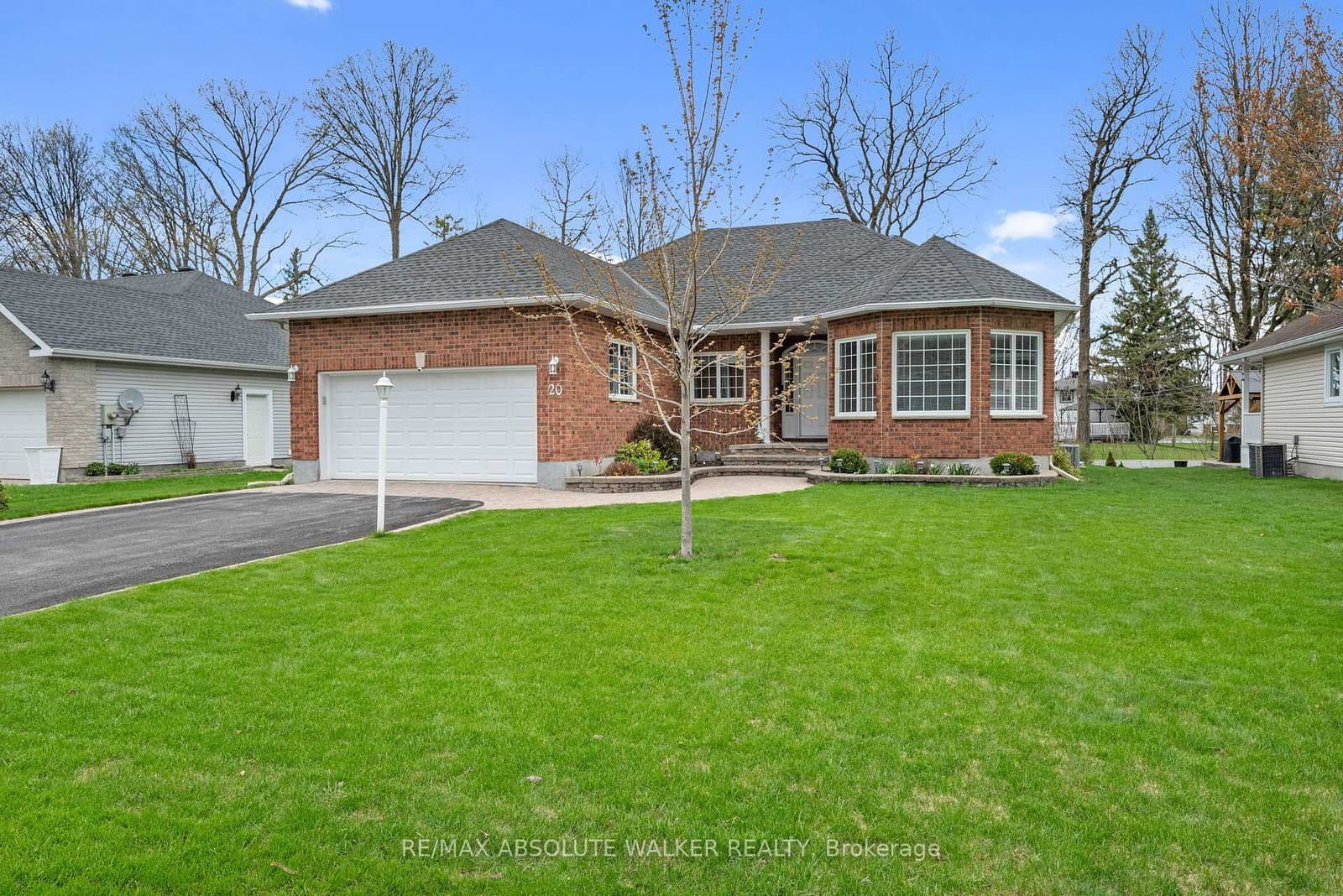 20 Mary Hill Crescent, Richmond, ON