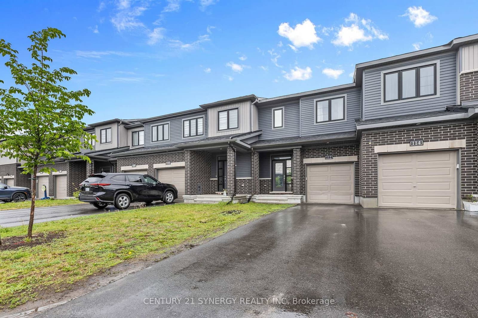 112 Attwell Private, Ottawa, ON — photo 2