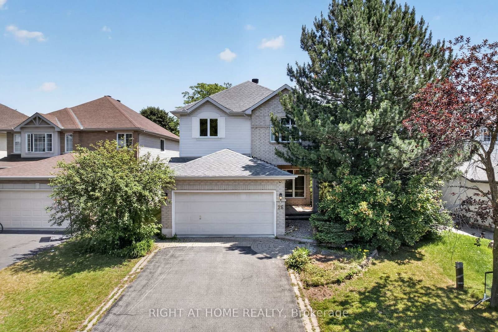 26 Evanshen Crescent, Ottawa, ON