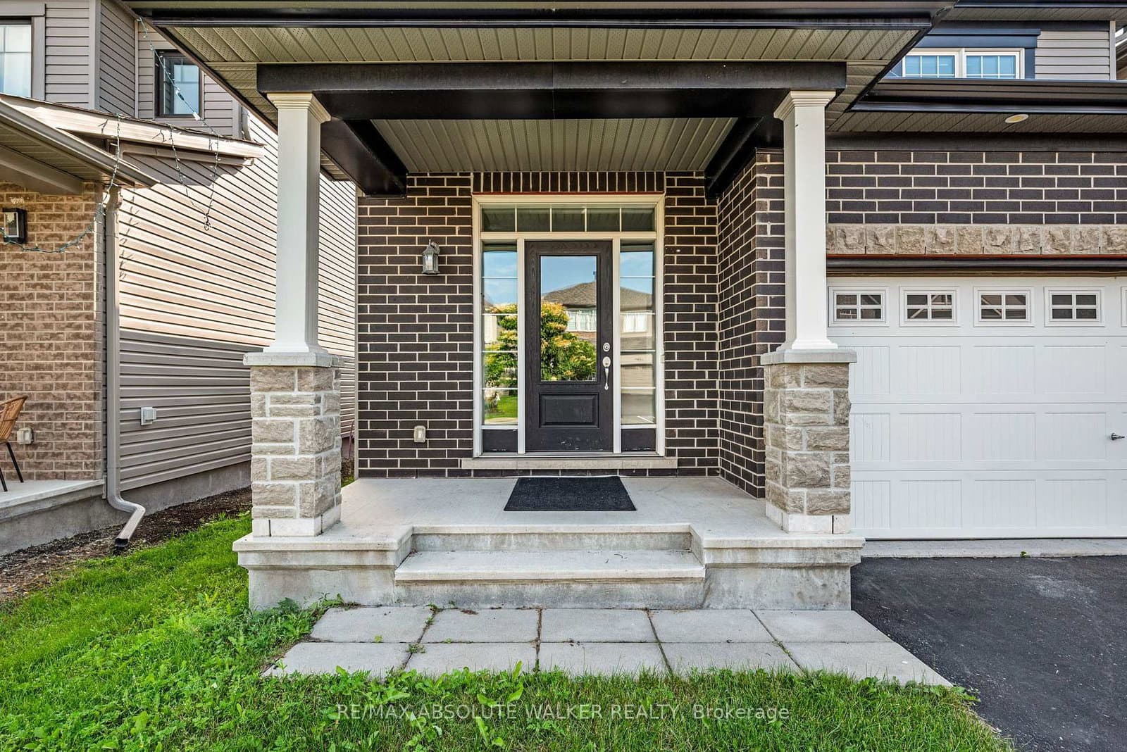 213 Esturgeon Street, Ottawa, ON — photo 2