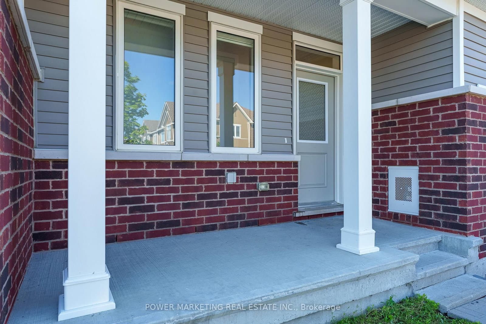 448 Epoch Street, Ottawa, ON — photo 2