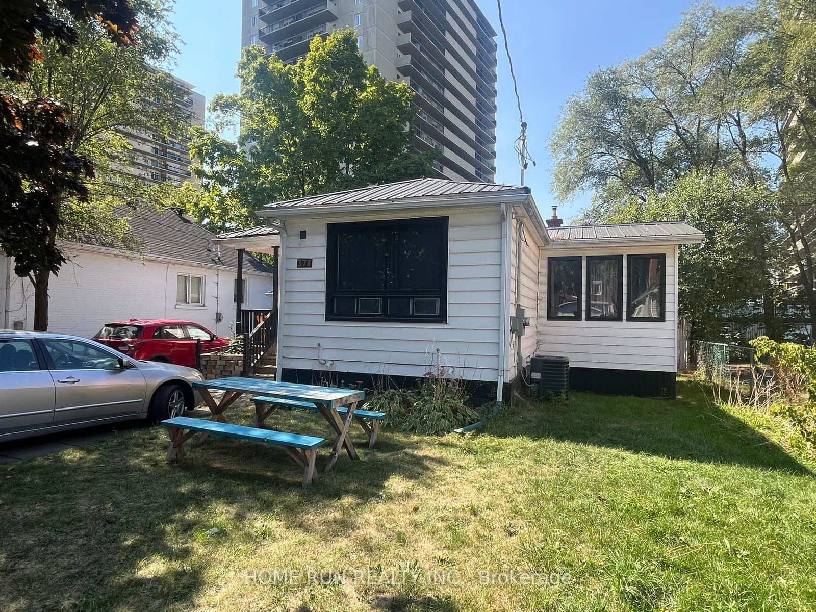 378 Enfield Avenue, Ottawa, ON — photo 2