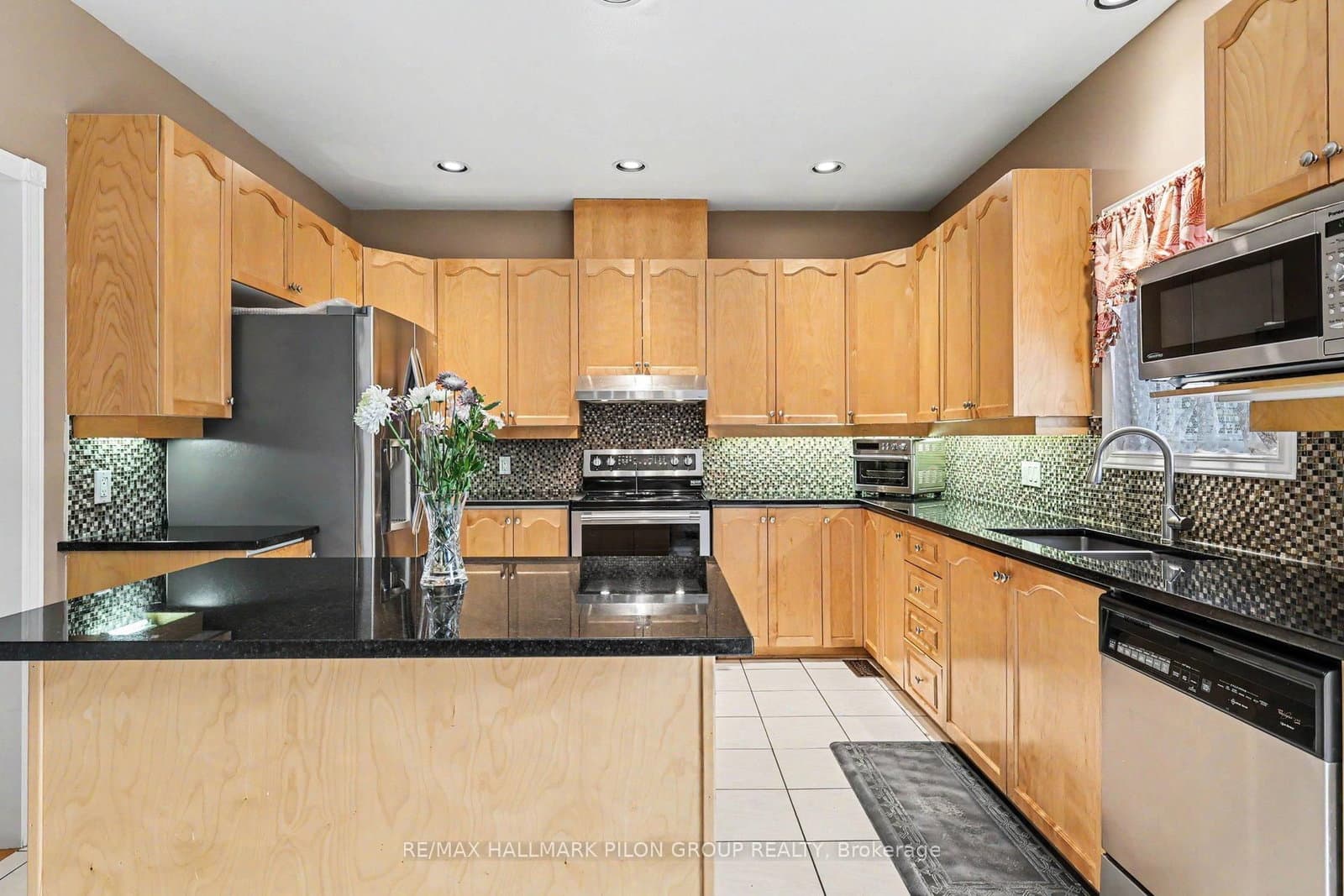 2039 Calico Crescent, Ottawa, ON — photo 3
