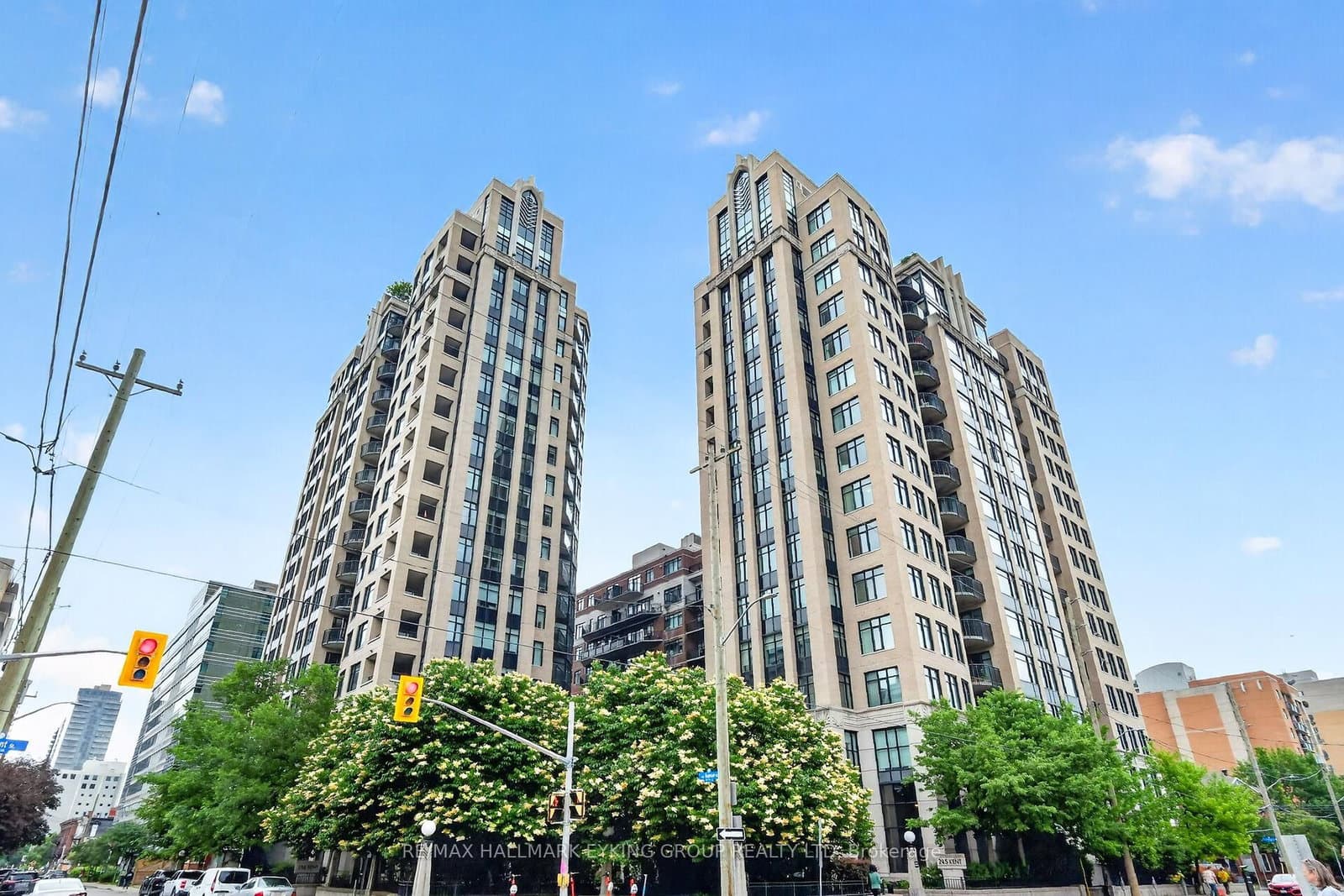 301 - 245 Kent Street, Ottawa, ON