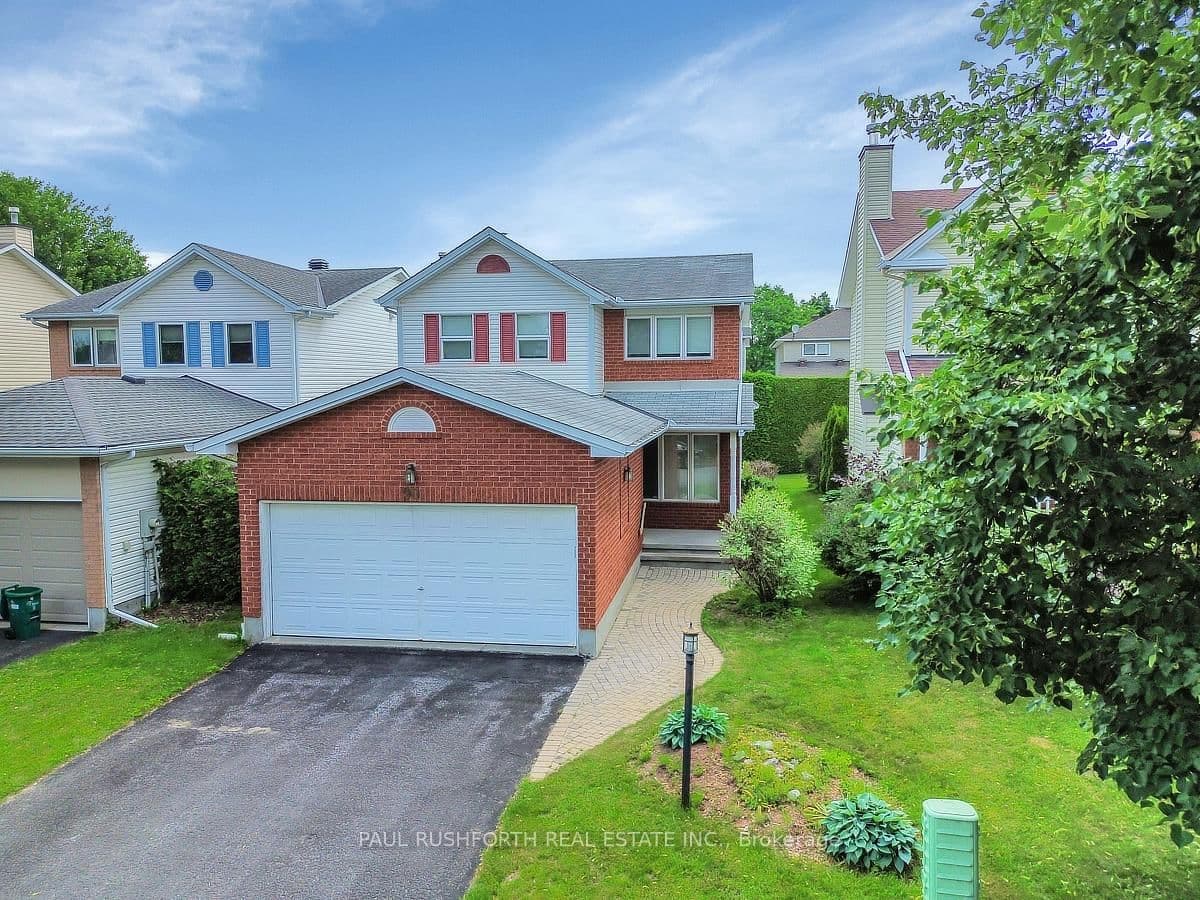 90 Moresby Drive, Kanata, ON