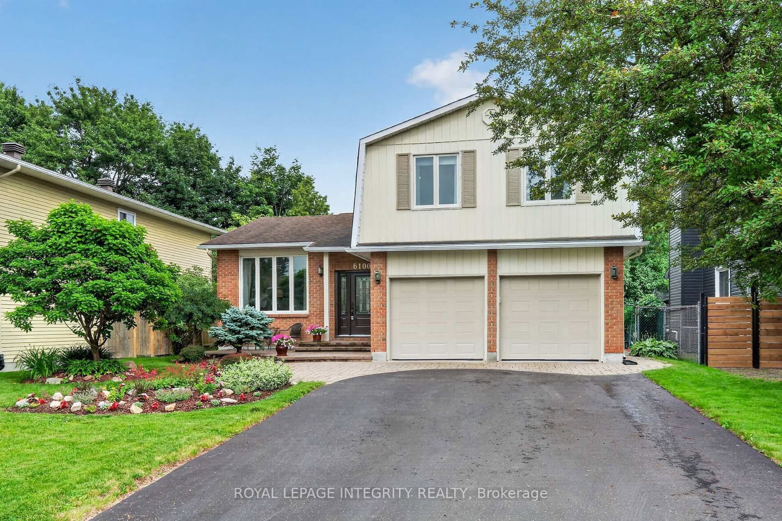 6100 Vineyard Drive, Ottawa, ON