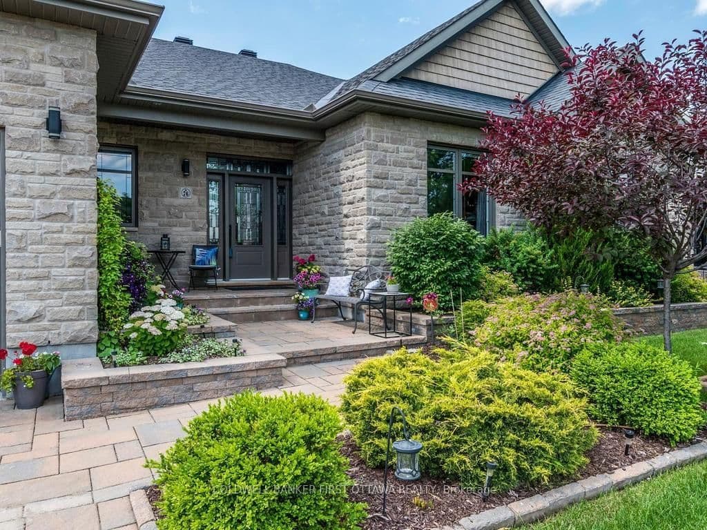 76 Bald Eagle Crescent, Richmond, ON — photo 3