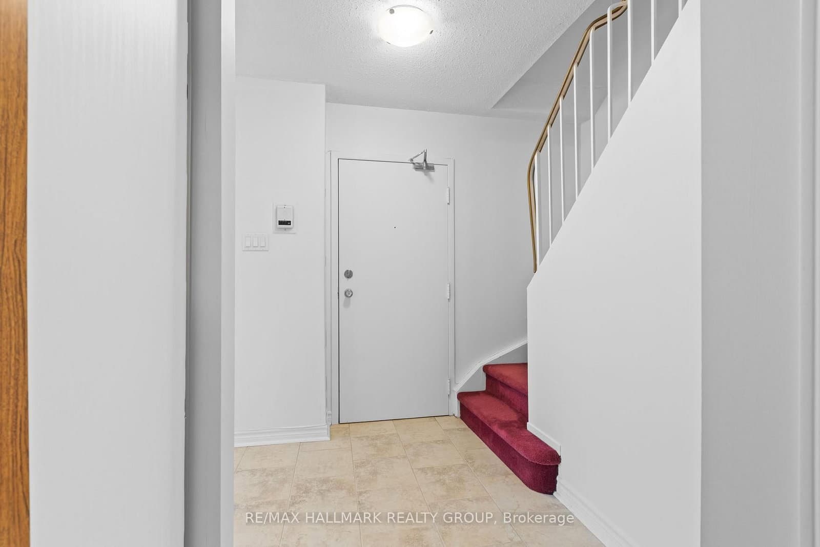 8 - 520 Fenerty Court, Ottawa, ON — photo 3