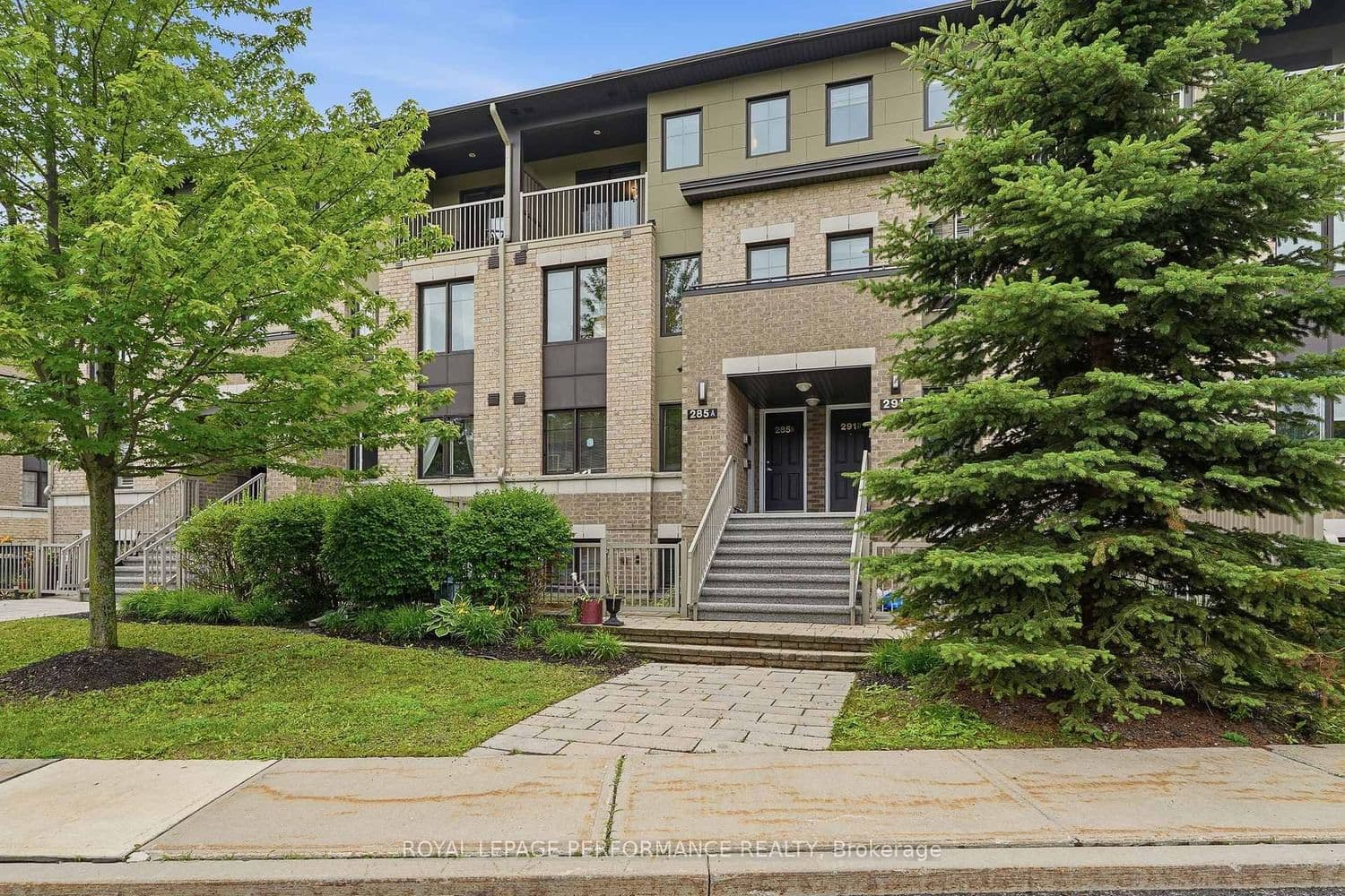 54 - 285 Titanium Private, Ottawa, ON