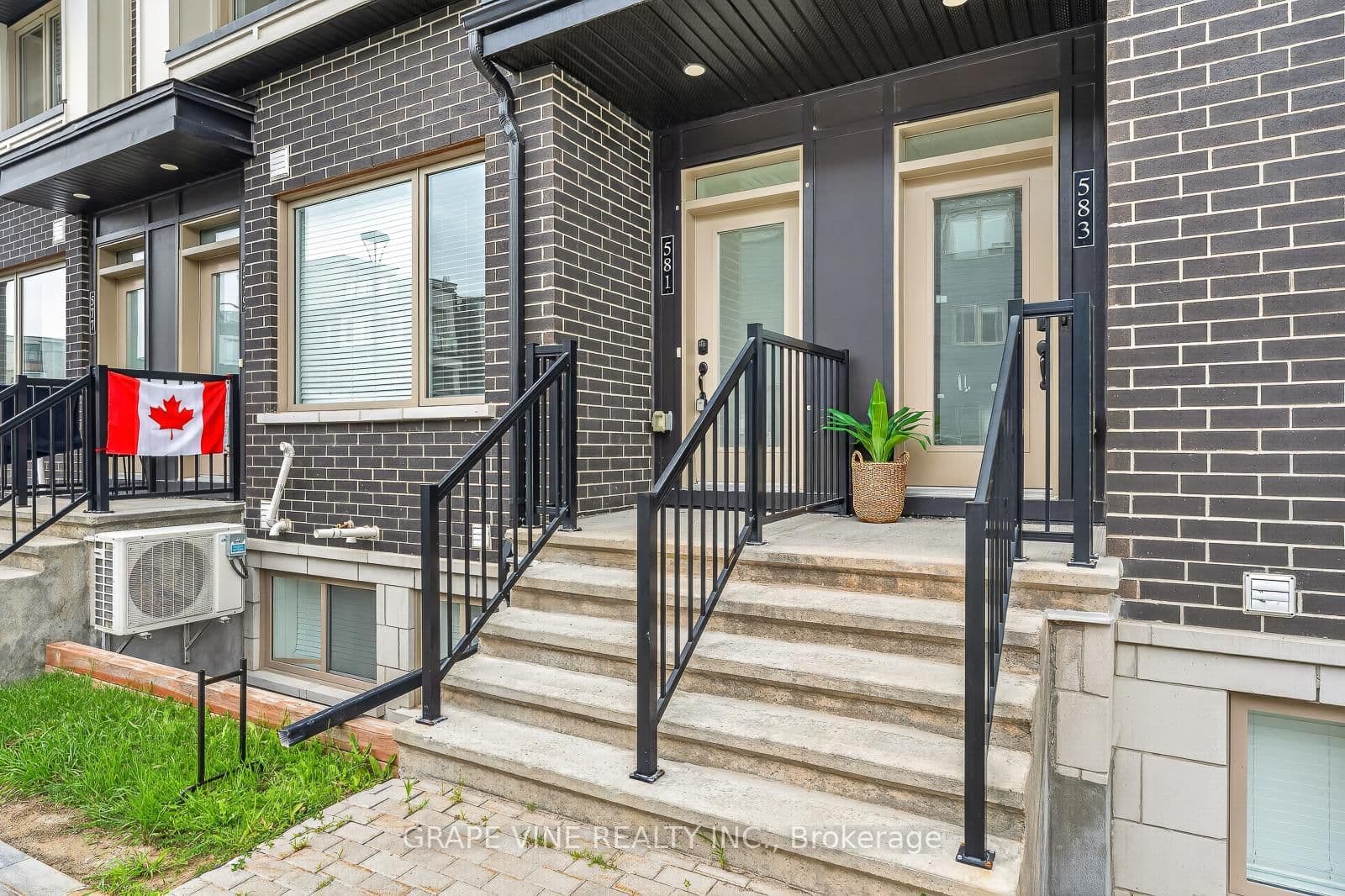 216 - 581 Takamose Private, Ottawa, ON — photo 3