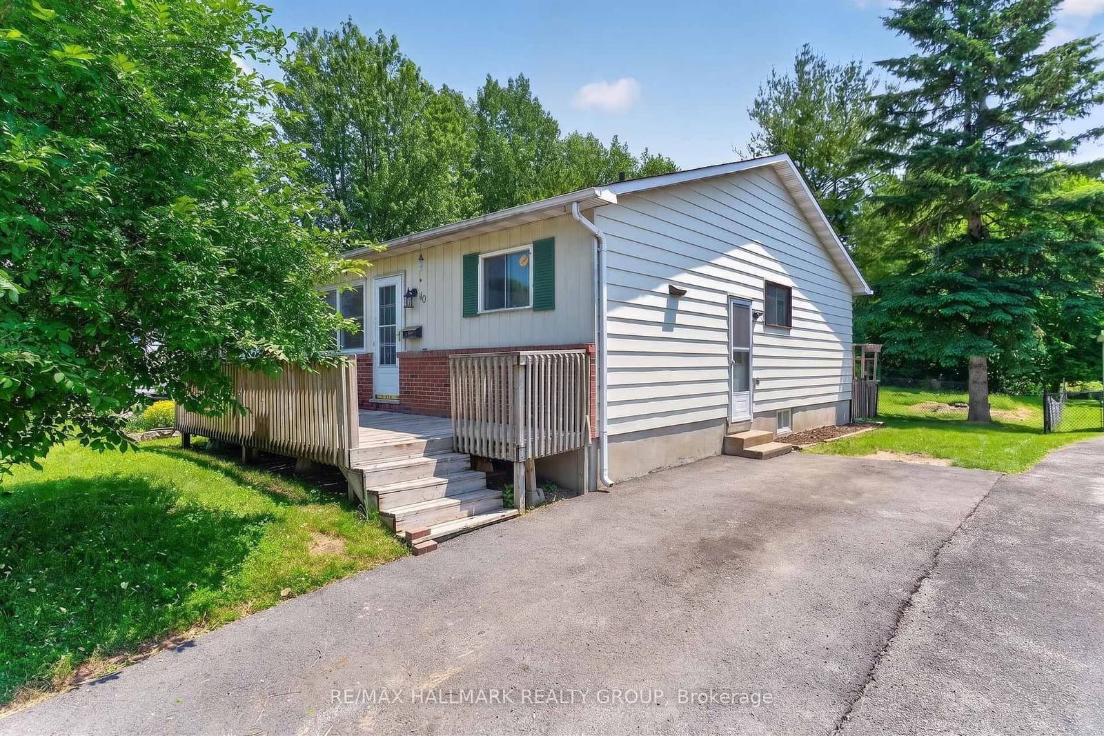 110 Glamorgan Drive, Ottawa, ON