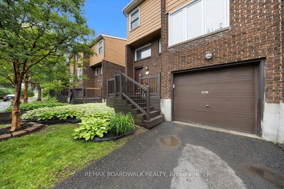 18 - 2126 Eric Crescent, Ottawa, ON — photo 2
