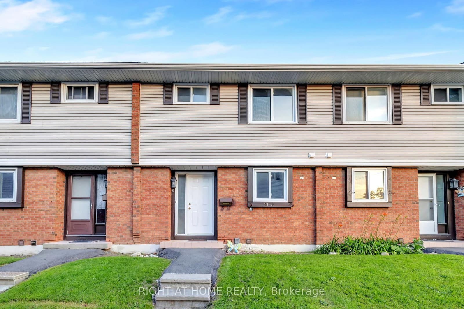 21 - 5 Hadley Circle, Ottawa, ON — photo 1