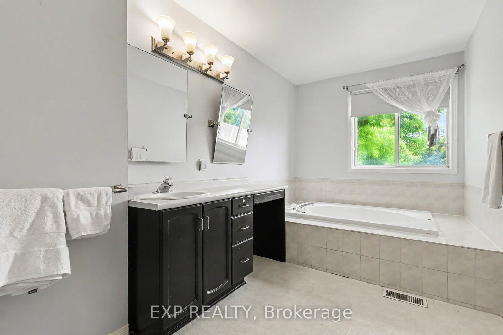 86 Scarlet Court, Ottawa, ON — photo 14