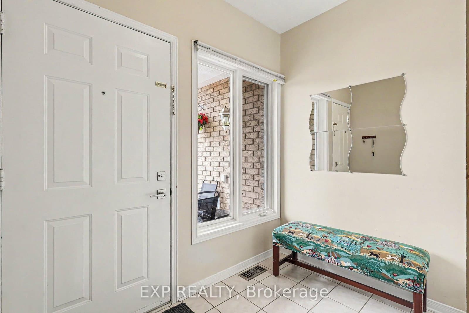 86 Scarlet Court, Ottawa, ON — photo 2