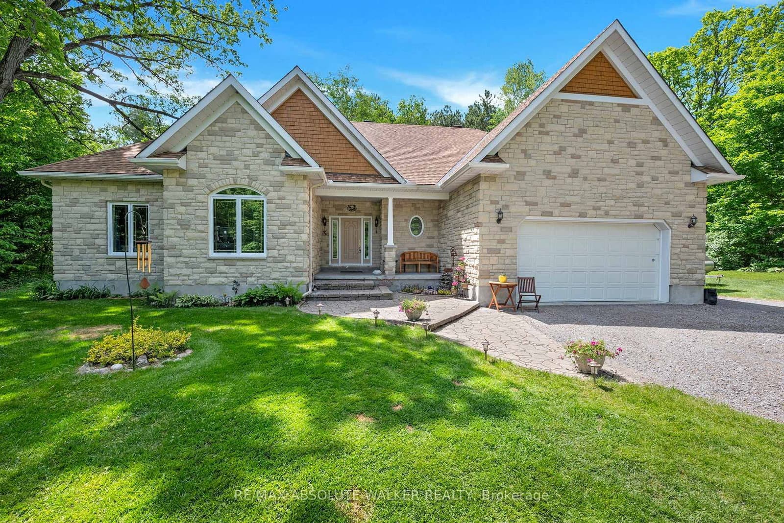 114 Hardwood Drive, Ottawa, ON — photo 1