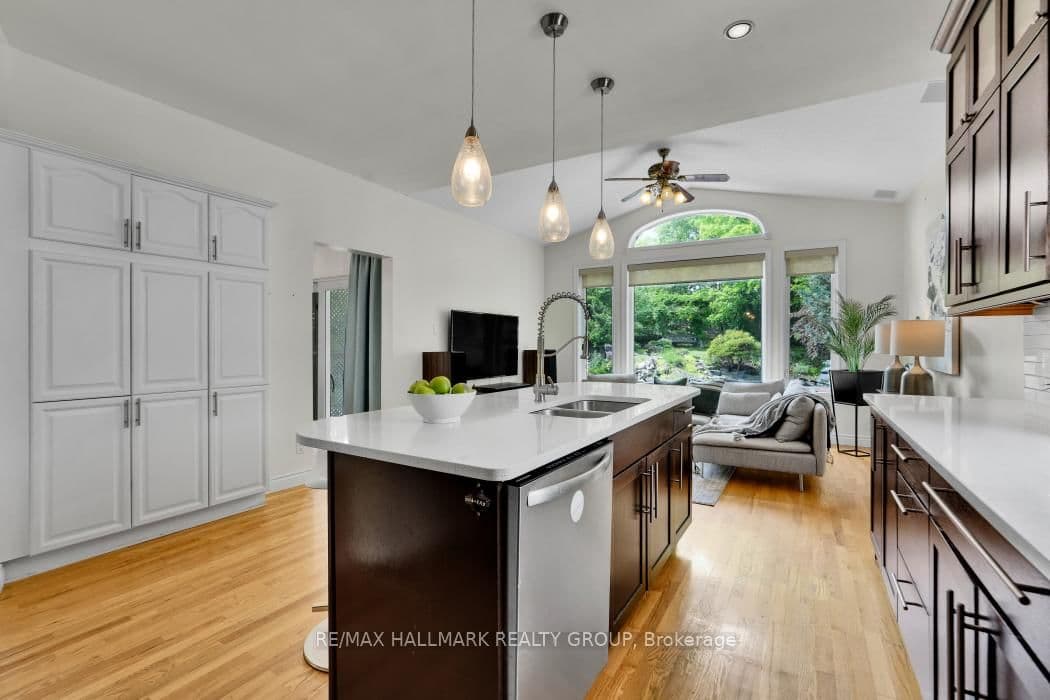 16 Hemlo Crescent, Kanata, ON — photo 17