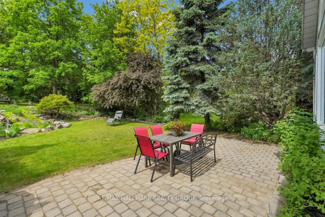 16 Hemlo Crescent, Kanata, ON — photo 37