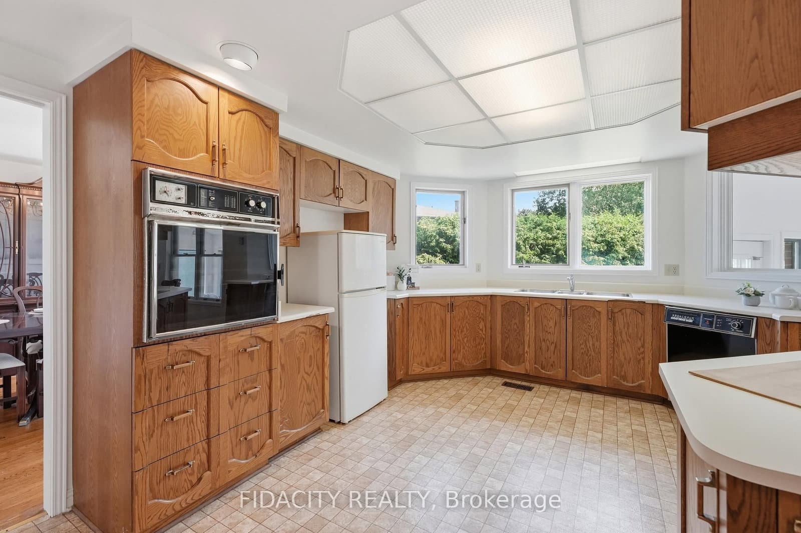 25 Pine Bluff Trail, Ottawa, ON — photo 14