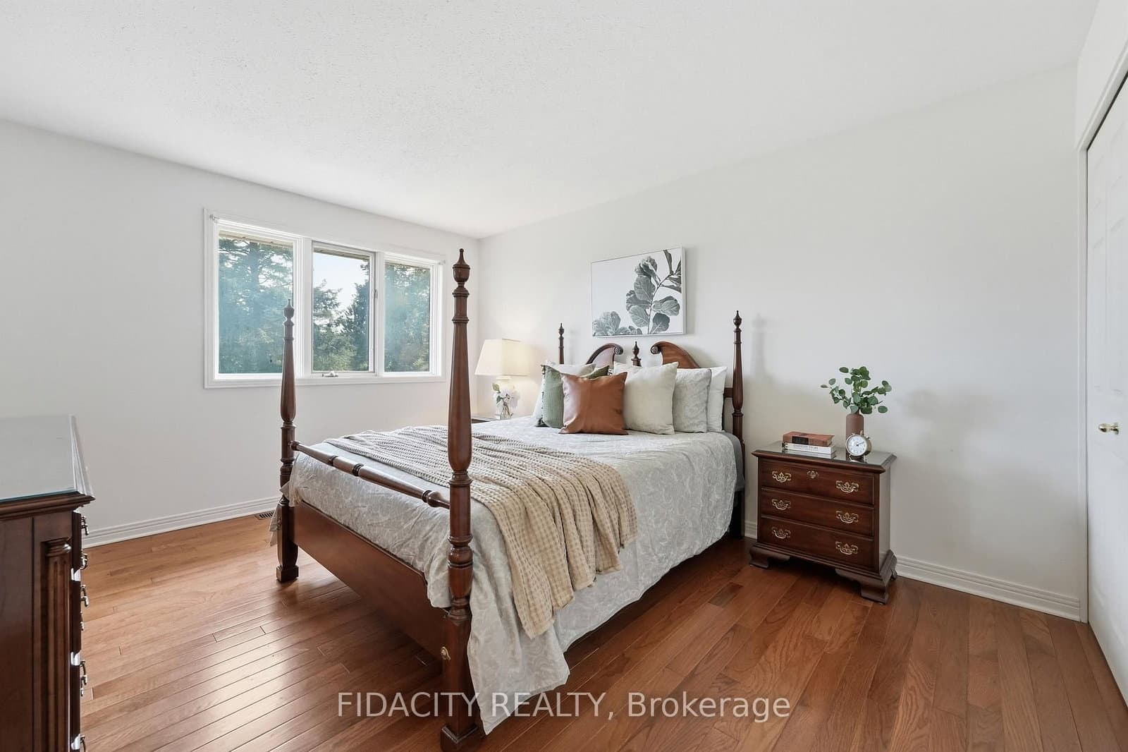 25 Pine Bluff Trail, Ottawa, ON — photo 34