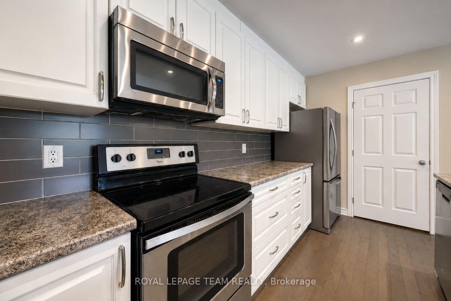 I - 366 Wood Acres Grove, Ottawa, ON — photo 9