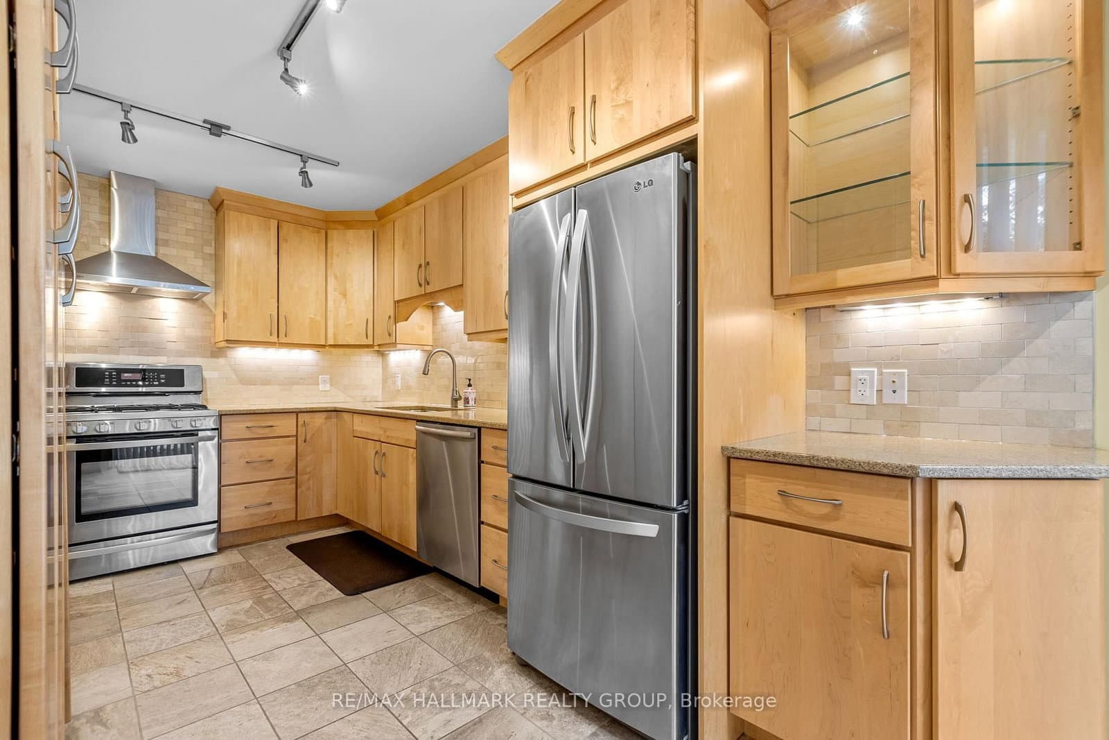 988 Lucille Way, Ottawa, ON — photo 14