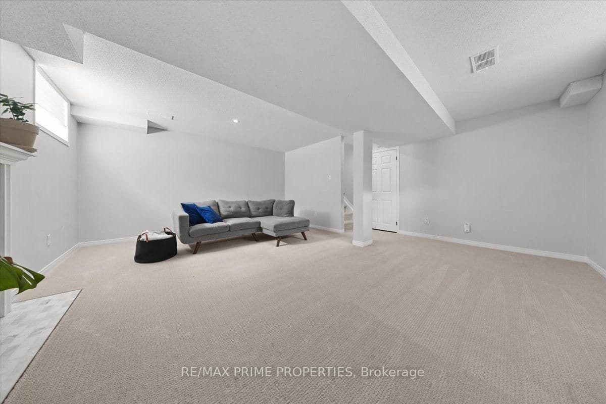 1587 Duplante Avenue, Ottawa, ON — photo 35