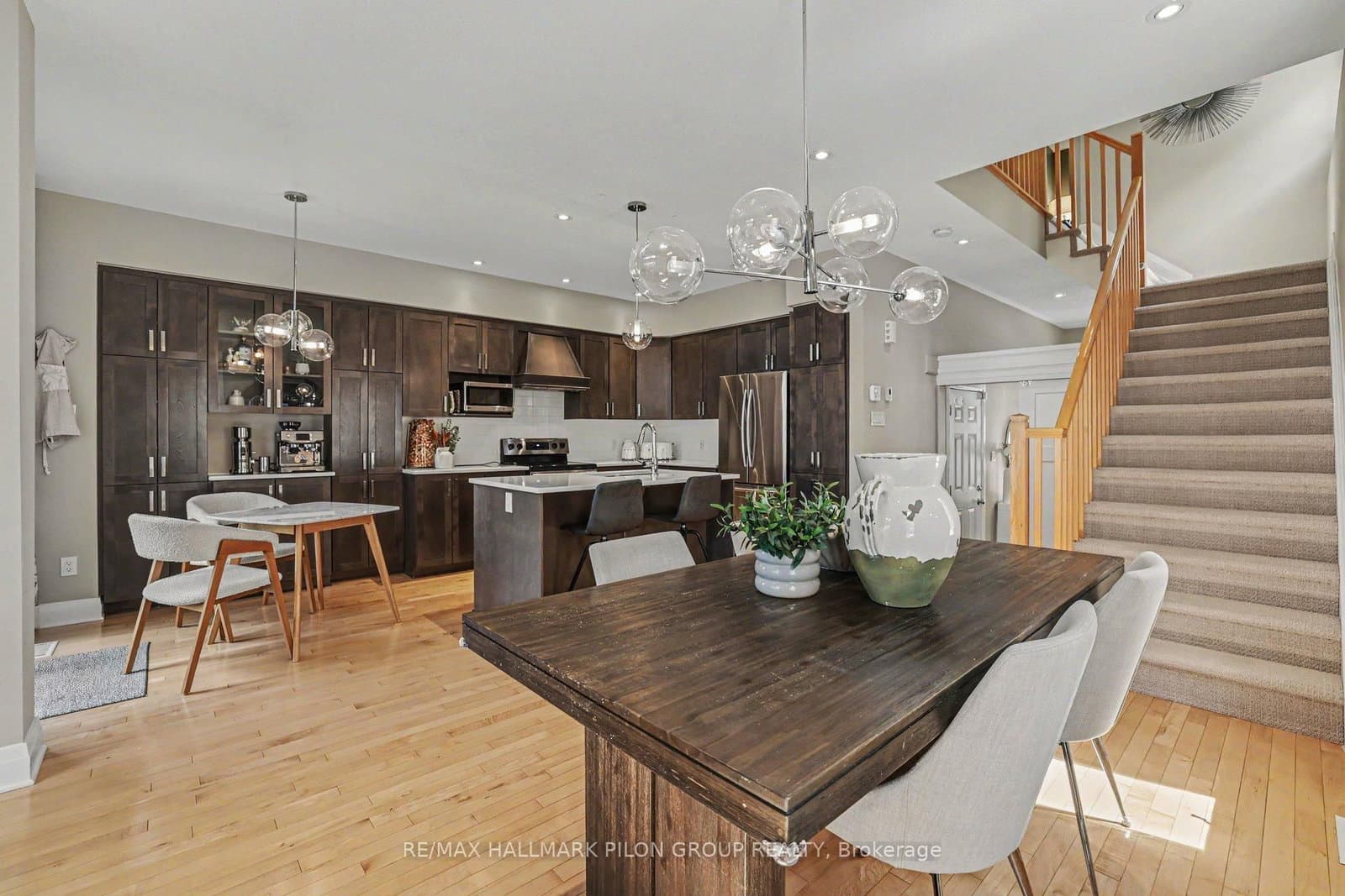 208 Butterfly Walk, Ottawa, ON — photo 7