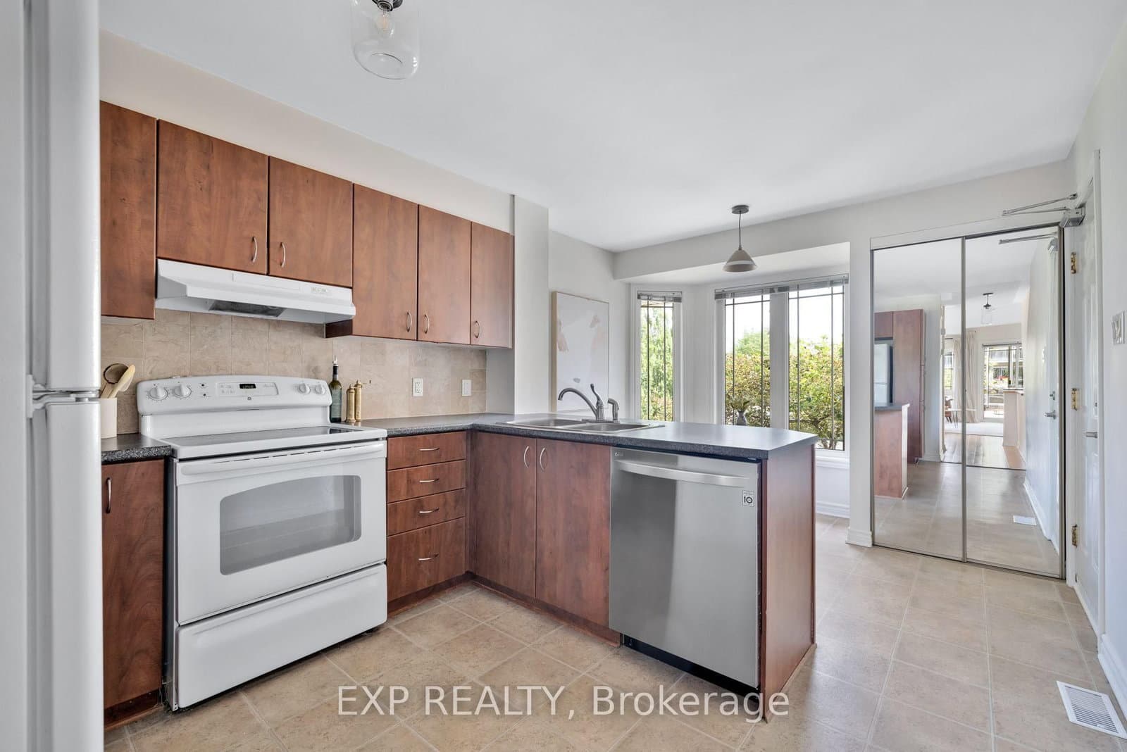 132 PASEO Private, Ottawa, ON — photo 9