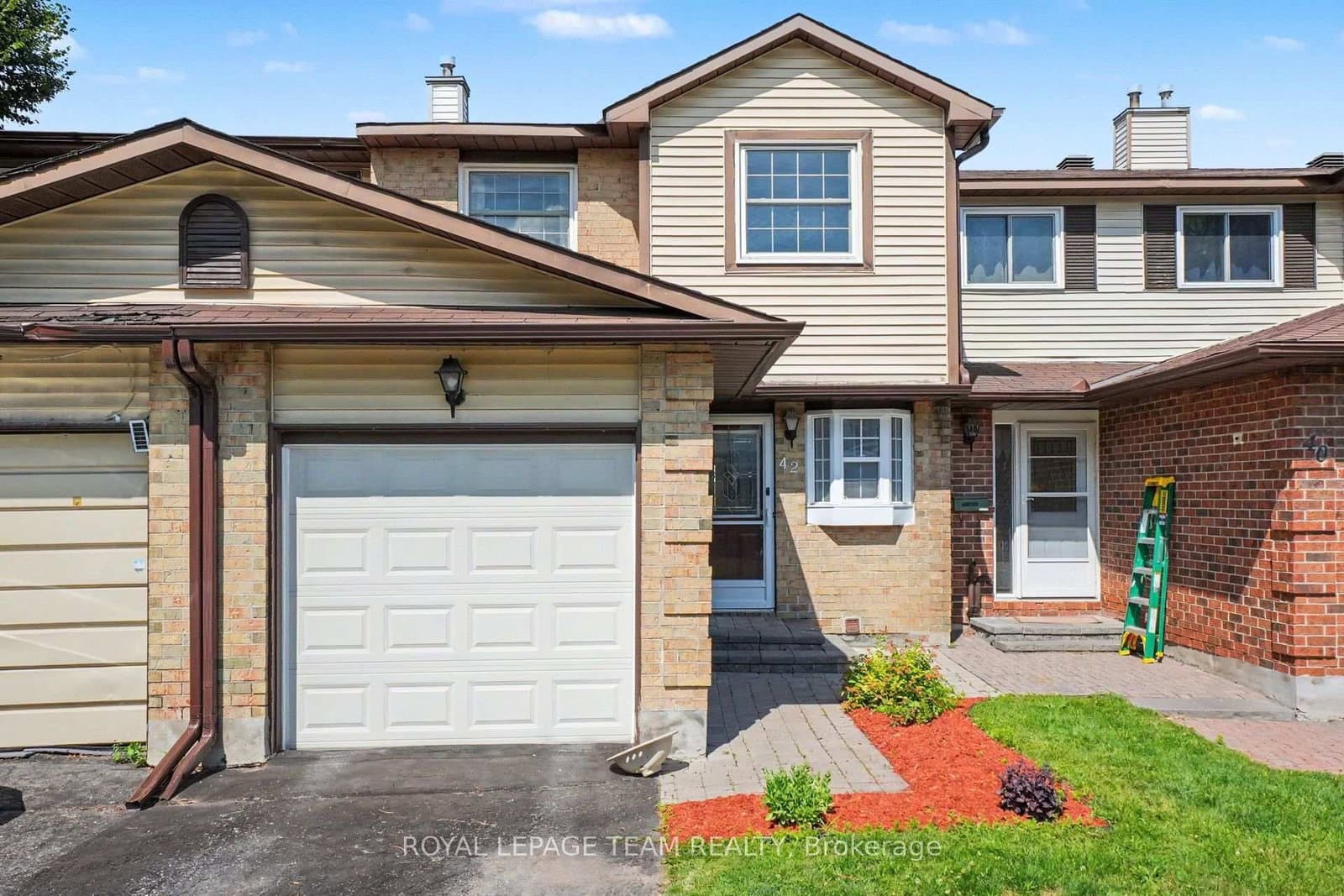 42 Sundback Lane, Kanata, ON — photo 1